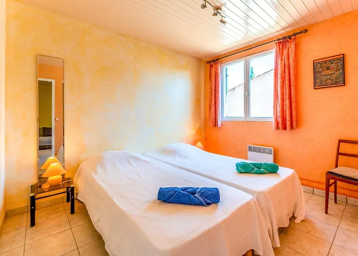 Nyaraló Obofix Vallabrix